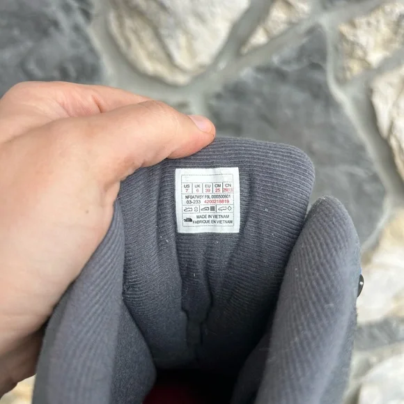 The North Face Chilkat Boots Kids Sz 7 Lace Up Waterproof Hiking Outdoor Winter - Picture 6 of 7